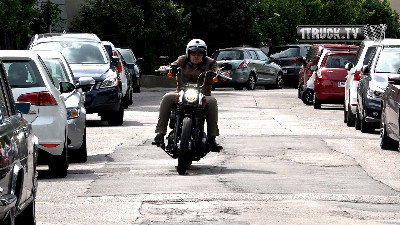 Beitragsbild - TestDrive - Harley Davidson Street Bob