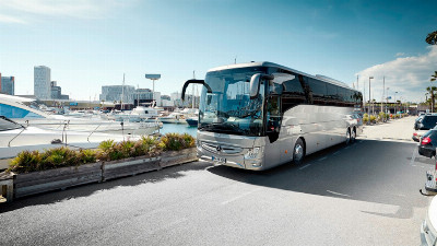 Beitragsbild -  Tourismo wird neues Flaggschiff der Mercedes-Benz Busflotte